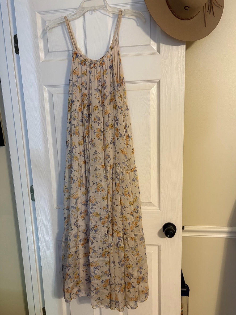 Cute summer maxi dress medium